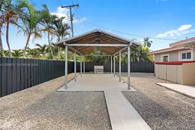 661 W 50th Pl, Hialeah, FL 33012 - Photo 17