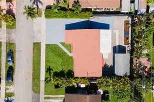 661 W 50th Pl, Hialeah, FL 33012 - Photo 9