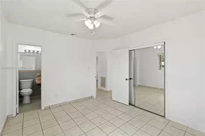661 W 50th Pl, Hialeah, FL 33012 - Photo 5