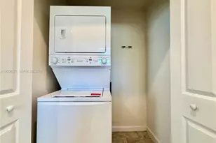 11214 SW 249th St, Homestead, FL 33032 - Photo 9