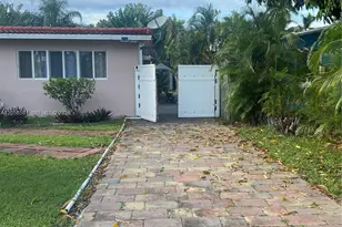 2349 NE 9th, Pompano Beach, FL 33062 - Photo 3