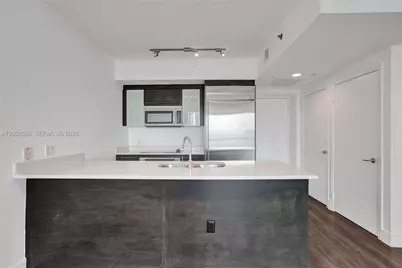 55 SE 6th St #3604, Miami, FL 33131 - Photo 5