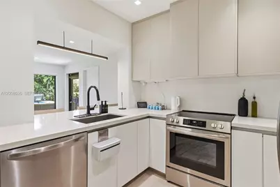6321 SW 21st St, Miami, FL 33155 - Photo 11