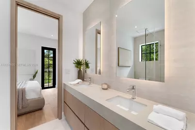 3372 Charles Ave, Miami, FL 33133 - Photo 13