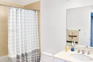 16699 Collins Ave, Sunny Isles Beach, FL 33160 - Photo 19
