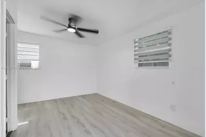 57 NW 68th St, Miami, FL 33150 - Photo 25