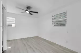 57 NW 68th St, Miami, FL 33150 - Photo 25