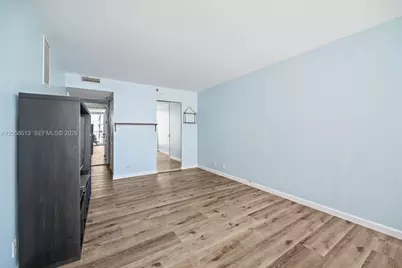 7601 E Treasure Dr #2124, North Bay Village, FL 33141 - Photo 27