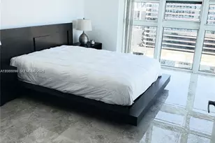 950 Brickell Bay Dr, Miami, FL 33131 - Photo 5