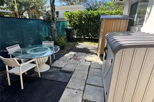 6157 SW 64th St, South Miami, FL 33143 - Photo 9