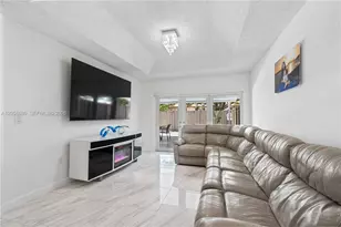 8842 SW 215th Ln, Cutler Bay, FL 33189 - Photo 29