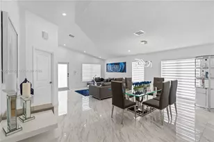 8842 SW 215th Ln, Cutler Bay, FL 33189 - Photo 9