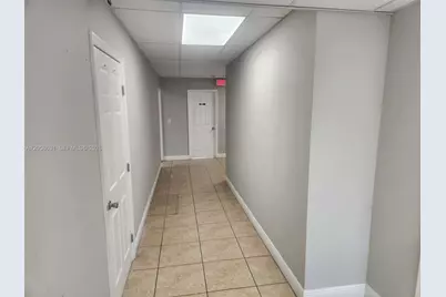 1410 SW 1st St #1420, Miami, FL 33135 - Photo 7