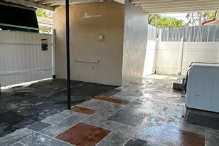 903 NE 111th St, Biscayne Park, FL 33161 - Photo 11