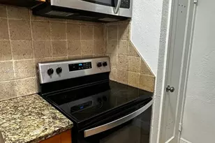 903 NE 111th St, Biscayne Park, FL 33161 - Photo 3