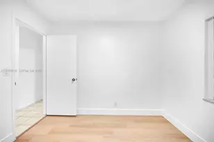 304 SW 77th Ave, North Lauderdale, FL 33068 - Photo 23