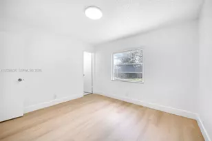 304 SW 77th Ave, North Lauderdale, FL 33068 - Photo 31