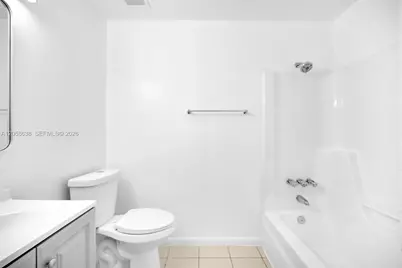 304 SW 77th Ave, North Lauderdale, FL 33068 - Photo 25