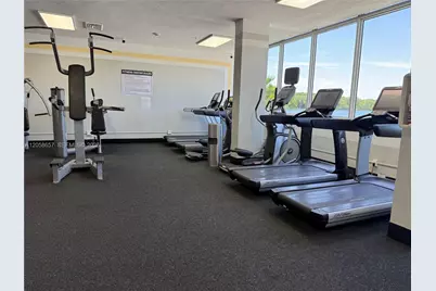 400 Kings Point Dr #311, Sunny Isles Beach, FL 33160 - Photo 13