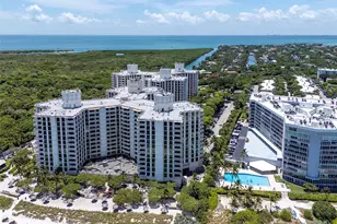 1111 Crandon Blvd, Key Biscayne, FL 33149 - Photo 39