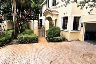 1515 Passion Vine Cir, Weston, FL 33326 - Photo 1