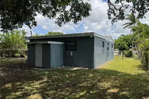 2352 NW 13th Ct, Fort Lauderdale, FL 33311 - Photo 23