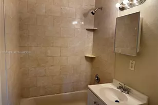 2352 NW 13th Ct, Fort Lauderdale, FL 33311 - Photo 11