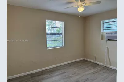 2352 NW 13th Ct, Fort Lauderdale, FL 33311 - Photo 9
