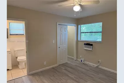 2352 NW 13th Ct, Fort Lauderdale, FL 33311 - Photo 21