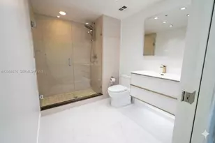 325 S Biscayne Blvd, Miami, FL 33131 - Photo 17