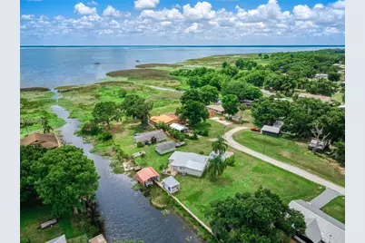 221 Speckled Perch Pt, Other City - In The State Of Florida, FL 33857 - Photo 9