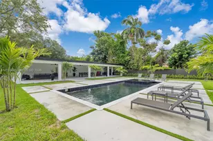 15230 NE 2nd Ave, Miami, FL 33162 - Photo 35