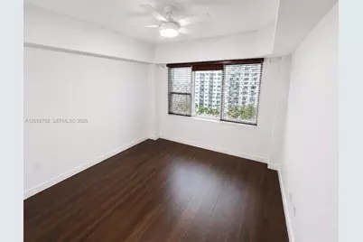 5600 Collins Ave #17U, Miami Beach, FL 33140 - Photo 9