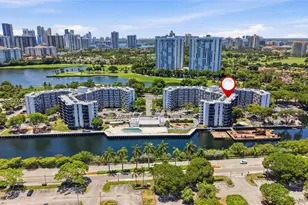 3401 N Country Club Dr, Aventura, FL 33180 - Photo 49