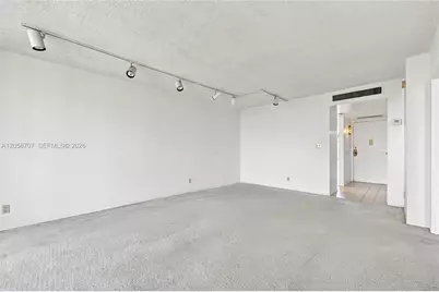 3401 N Country Club Dr #804, Aventura, FL 33180 - Photo 9