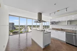 601 NE 36th St, Miami, FL 33137 - Photo 13