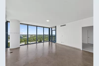601 NE 36th St #2401, Miami, FL 33137 - Photo 3