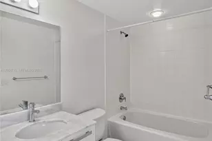 601 NE 36th St, Miami, FL 33137 - Photo 31