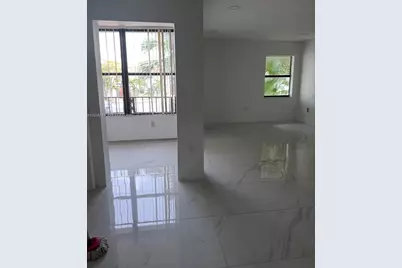 10875 NW 7th St #23-36, Miami, FL 33172 - Photo 3