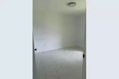10875 NW 7th St #23-36, Miami, FL 33172 - Photo 9