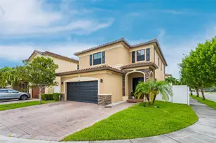 8788 W 35th Ct, Hialeah, FL 33018 - Photo 3