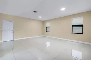 8788 W 35th Ct, Hialeah, FL 33018 - Photo 7