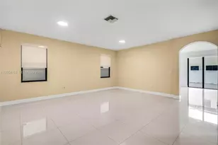 8788 W 35th Ct, Hialeah, FL 33018 - Photo 9