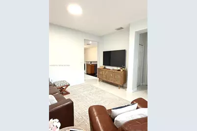 10780 NW 74th Ln #10780, Doral, FL 33178 - Photo 7