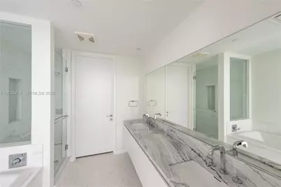 700 NE 26th Ter #903, Miami, FL 33137 - Photo 17