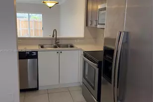 2336 SE 24th Ave, Homestead, FL 33035 - Photo 5