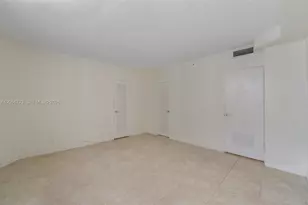 3001 S Ocean Dr, Hollywood, FL 33019 - Photo 15