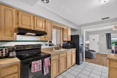 215 Palm Avenue, Auburndale, FL 33823 - Photo 15