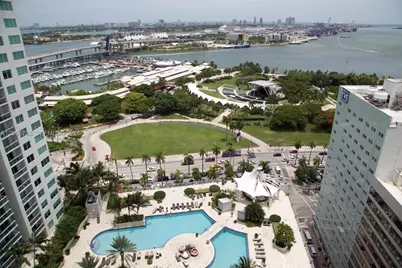 253 NE 2nd St #2107, Miami, FL 33132 - Photo 27