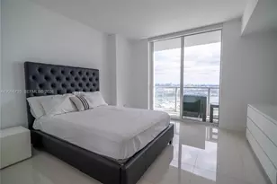 253 NE 2nd St, Miami, FL 33132 - Photo 11